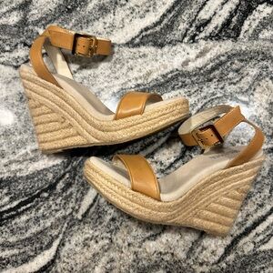 Michael kors wedge espadrille platform sandals w/ankle strap . Tan leather sz 7